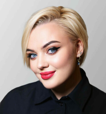 Спиридонова Полина