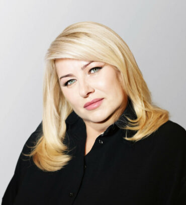 Шорстова Людмила