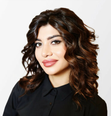 Эля Бабаева